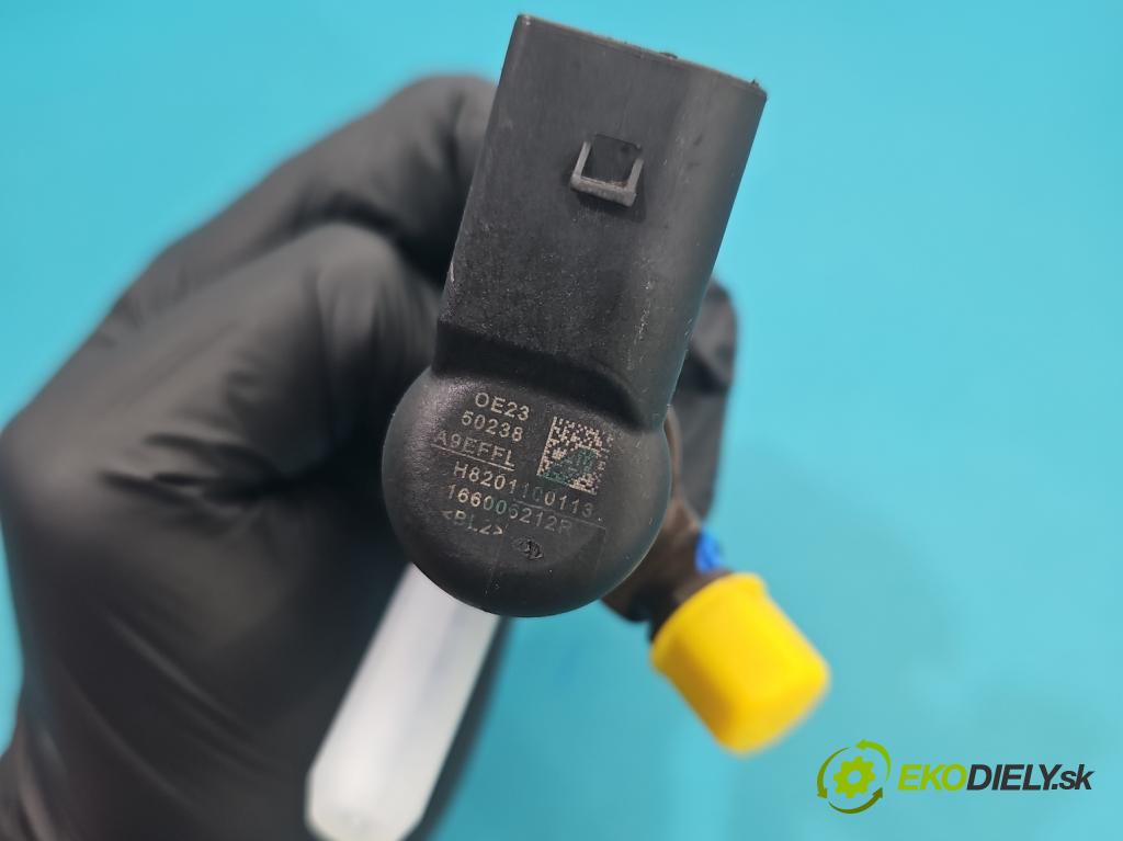 Mercedes A W176 2012-2018 1.5 CDI 109 HP manual 80 kW 1461 cm3 5- vstrek 166006212R (Vstrekovač paliva)