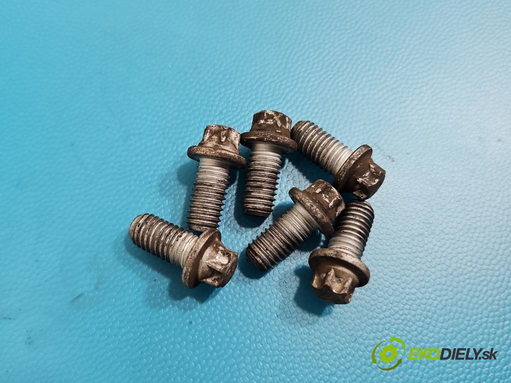 Mercedes A W176 2012-2018 1.5 CDI 109 HP manual 80 kW 1461 cm3 5- koleso duálna A0262501001