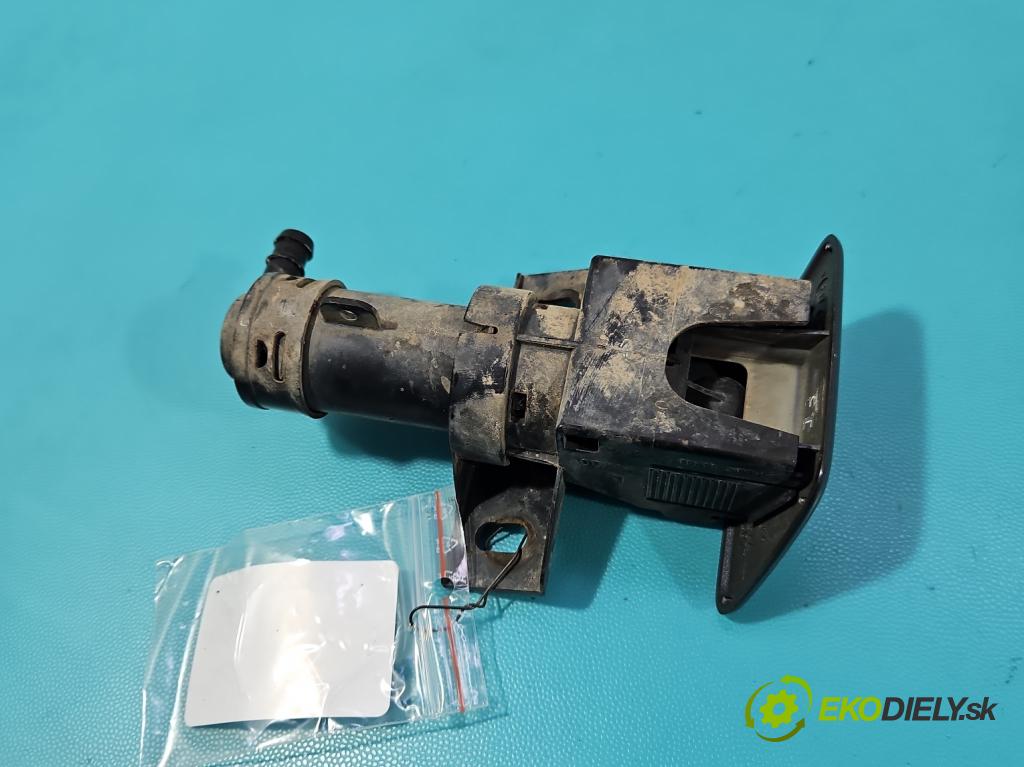 Toyota Land Cruiser J120 2002-2010 3.0 D4D 166 HP automatic 122 kW 2982 cm3 5- ostrekovač reflektor: ľavý 77730 (Motorček ostrekovačov)