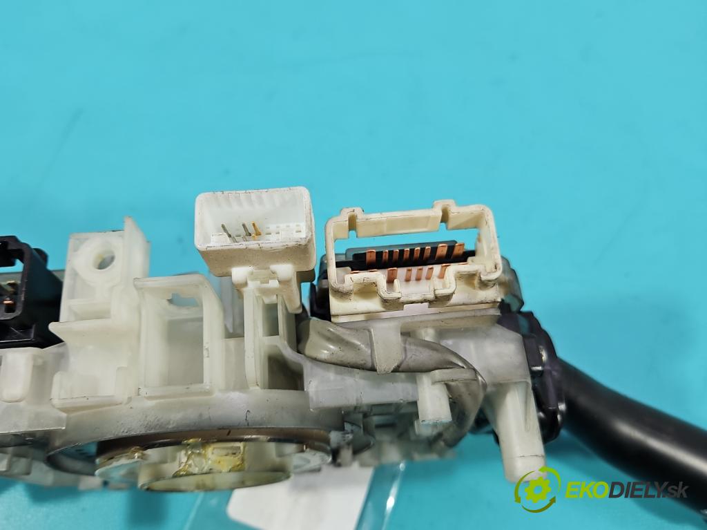 Toyota Land Cruiser J120 2002-2010 3.0 D4D 166 HP automatic 122 kW 2982 cm3 5- prepínač komplex: 84310-60A60 (Prepínacie páčky pod volantom)