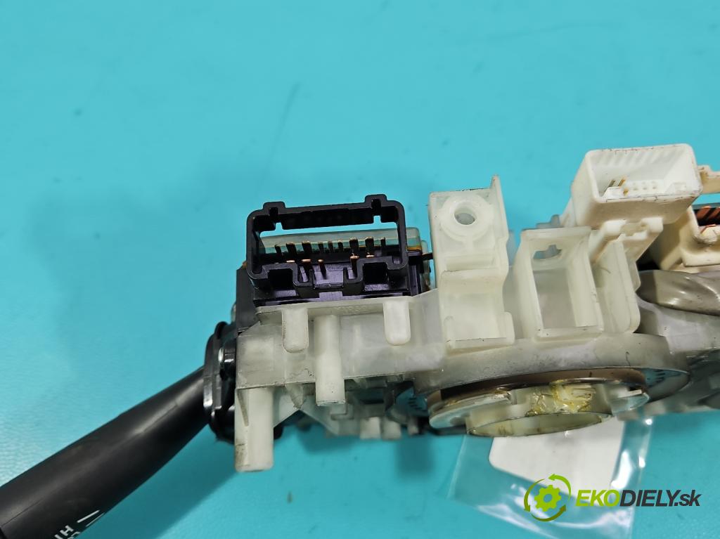 Toyota Land Cruiser J120 2002-2010 3.0 D4D 166 HP automatic 122 kW 2982 cm3 5- prepínač komplex: 84310-60A60 (Prepínacie páčky pod volantom)