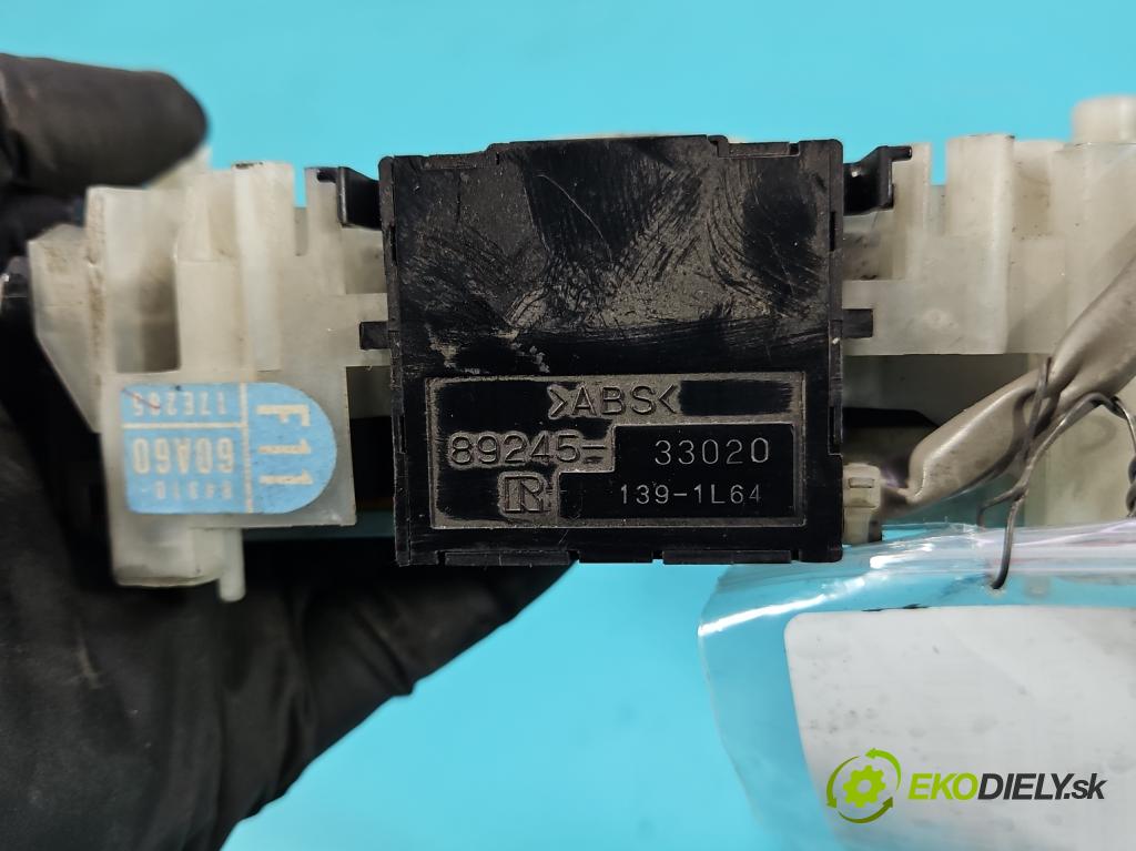 Toyota Land Cruiser J120 2002-2010 3.0 D4D 166 HP automatic 122 kW 2982 cm3 5- prepínač komplex: 84310-60A60 (Prepínacie páčky pod volantom)