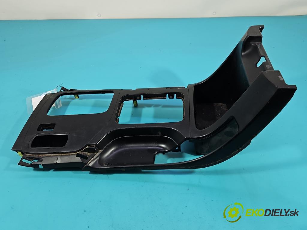 Toyota Land Cruiser J120 2002-2010 3.0 D4D 166 HP automatic 122 kW 2982 cm3 5- kryt plast 58804-60230