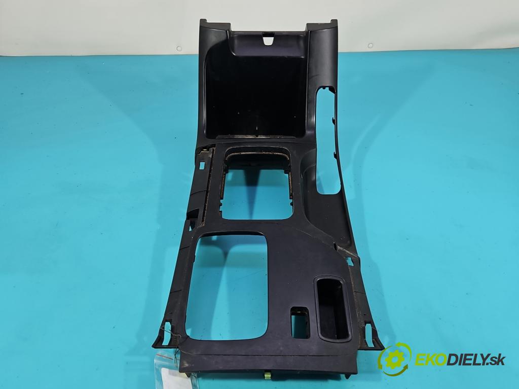 Toyota Land Cruiser J120 2002-2010 3.0 D4D 166 HP automatic 122 kW 2982 cm3 5- kryt plast 58804-60230