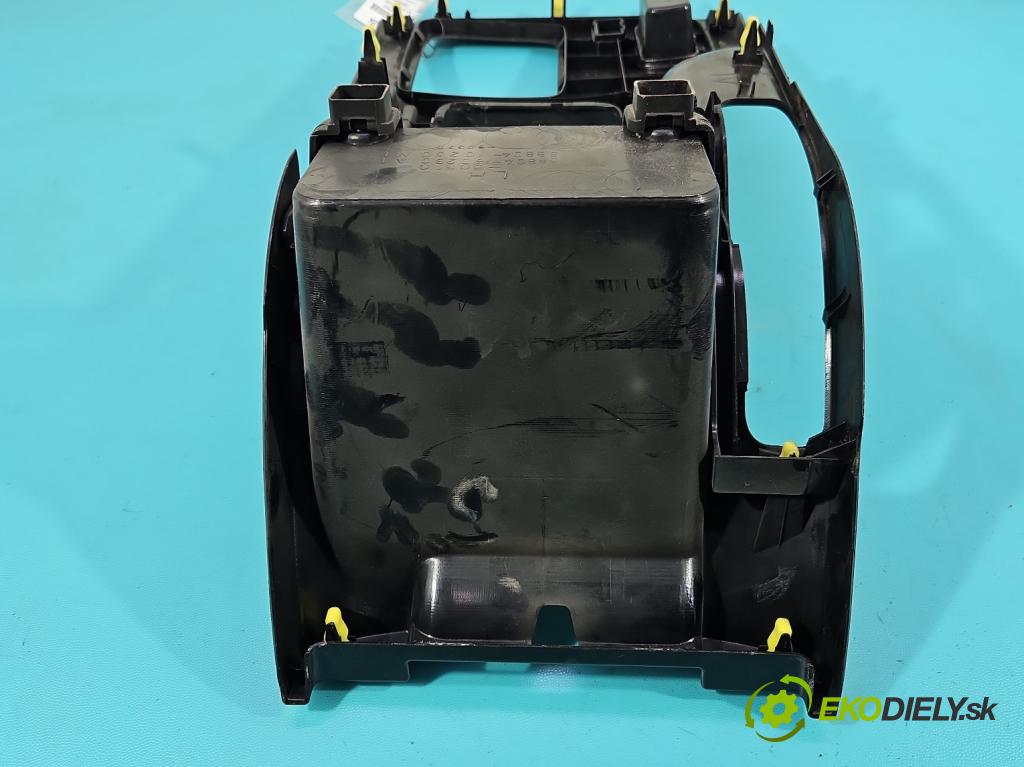 Toyota Land Cruiser J120 2002-2010 3.0 D4D 166 HP automatic 122 kW 2982 cm3 5- kryt plast 58804-60230
