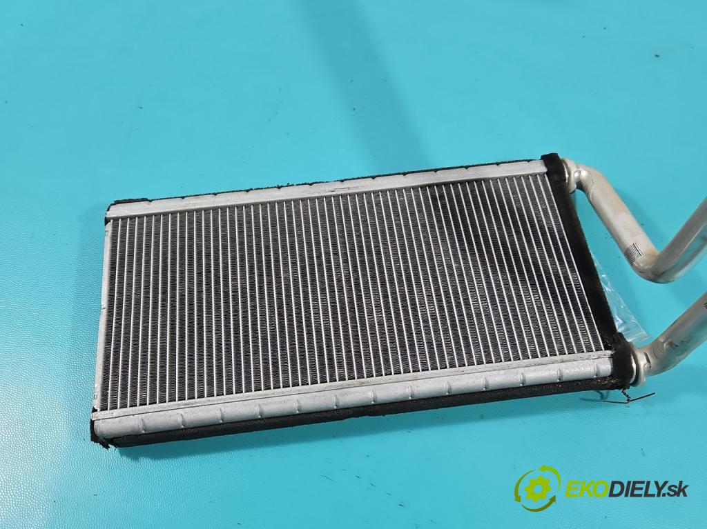 Toyota Land Cruiser J120 2002-2010 3.0 D4D 166 hp automatic 122 kW 2982 cm3 5- radiátor  (Radiátor topení)