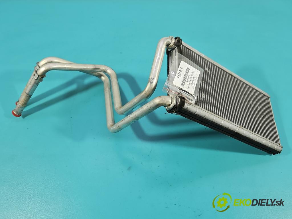 Toyota Land Cruiser J120 2002-2010 3.0 D4D 166 hp automatic 122 kW 2982 cm3 5- radiátor  (Radiátor topení)