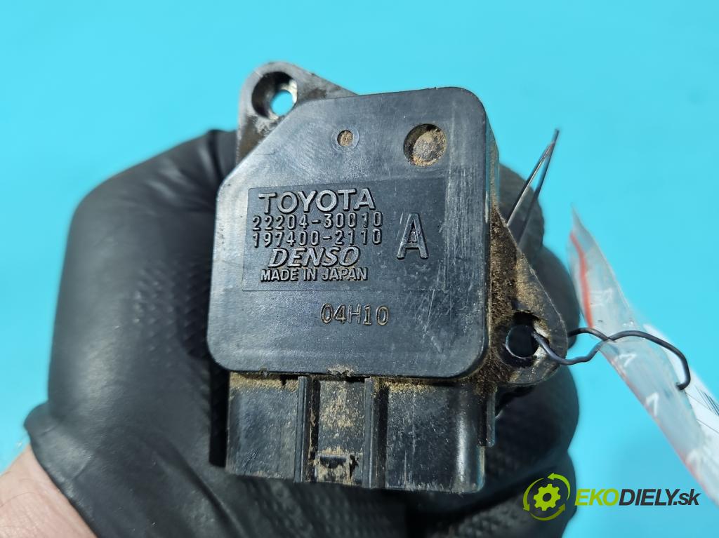 Toyota Land Cruiser J120 2002-2010 3.0 D4D 166 HP automatic 122 kW 2982 cm3 5- průtokoměr: 22204-30010 (Váha vzduchu)