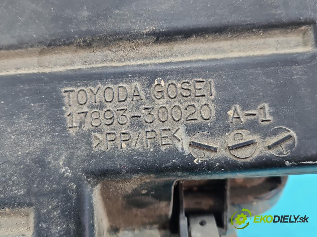 Toyota Land Cruiser J120 2002-2010 3.0 D4D 166 HP automatic 122 kW 2982 cm3 5- obal filtra vzduchu 17893-30020 (Obal vzduchového filtra)