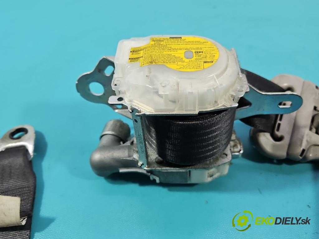 Toyota Corolla E12 2001-2009 1.8 VVTI usa 135 HP manual 99 kW 1794 cm3 4- pas bezpečnosť: predné ľavý