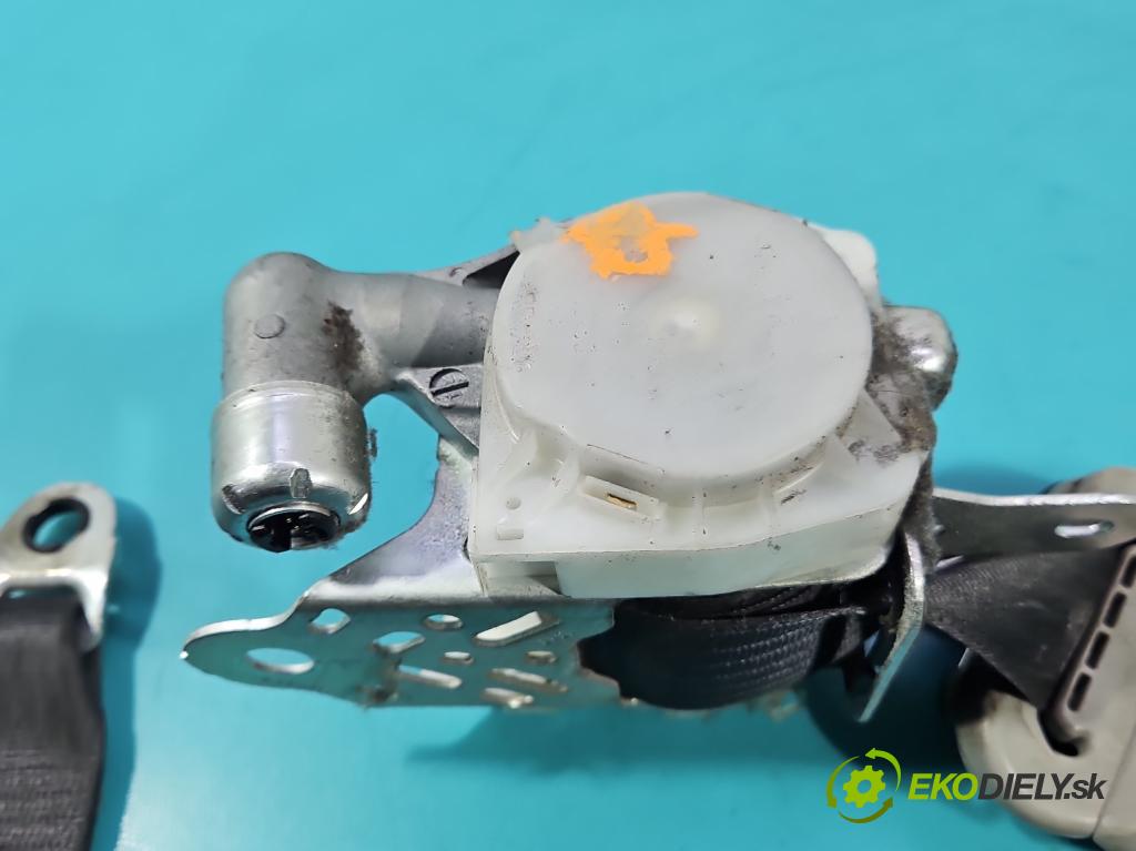 Toyota Corolla E12 2001-2009 1.8 VVTI usa 135 HP manual 99 kW 1794 cm3 4- pas bezpečnosť: predné ľavý