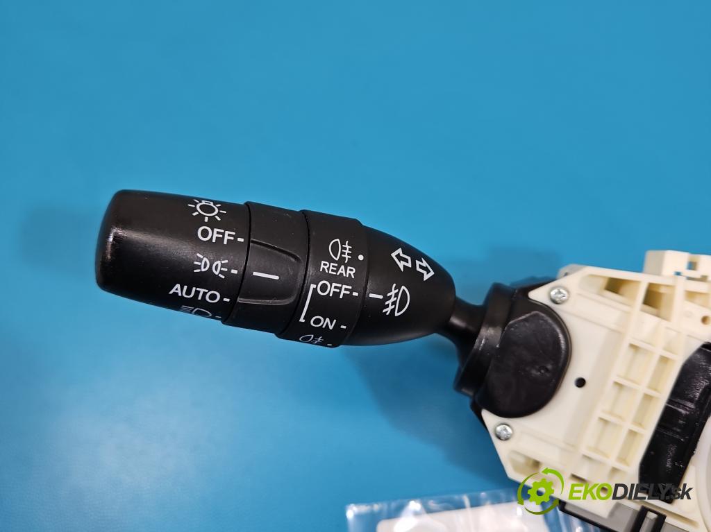 Honda Accord VIII 2008-2015 2.0 156 HP manual 115 kW 1997 cm3 4- prepínač komplex:  (Prepínacie páčky pod volantom)