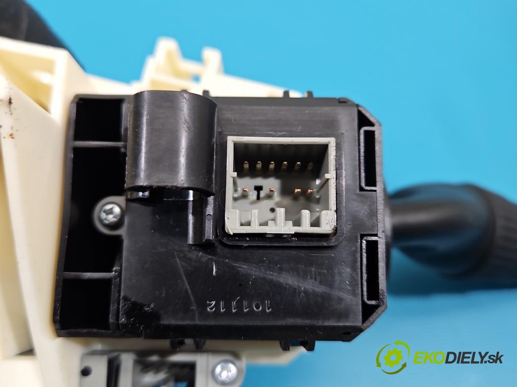 Honda Accord VIII 2008-2015 2.0 156 HP manual 115 kW 1997 cm3 4- prepínač komplex:  (Prepínacie páčky pod volantom)