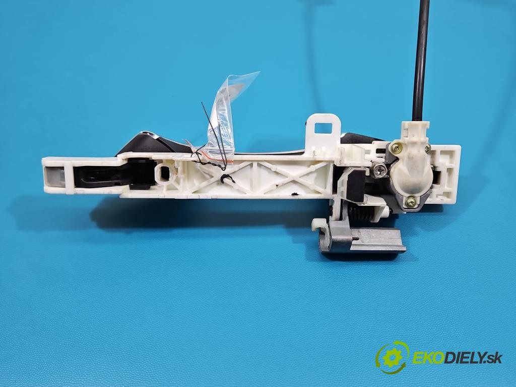 Honda Accord VIII 2008-2015 2.0 156 HP manual 115 kW 1997 cm3 4- rukoväť predné ľavé mimo:  (Kľučka dverí vonkajšia predná ľavá)