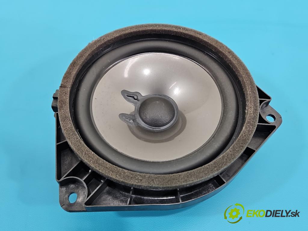 Lexus NX I 2014-2021 2.0 T 238HP automatic 175 kW 1998 cm3 5- Reproduktor 86160-78050