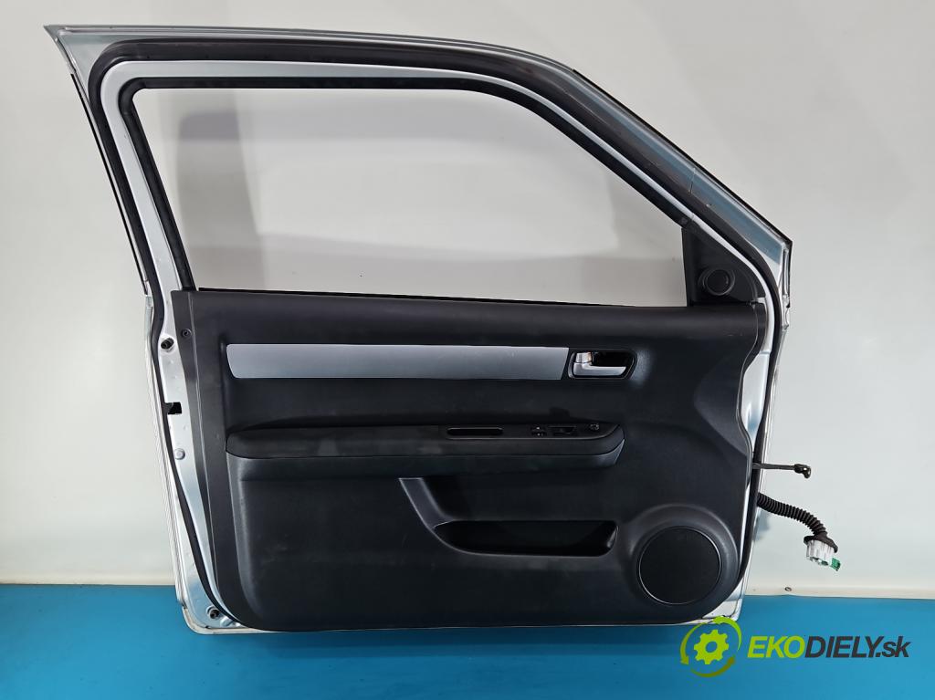 Suzuki Swift Mk6 2005-2010 1.3 16V 92 HP manual 67.5 kW 1328 cm3 3- dvere predné ľavé  (Kľučka dverí ostatné)