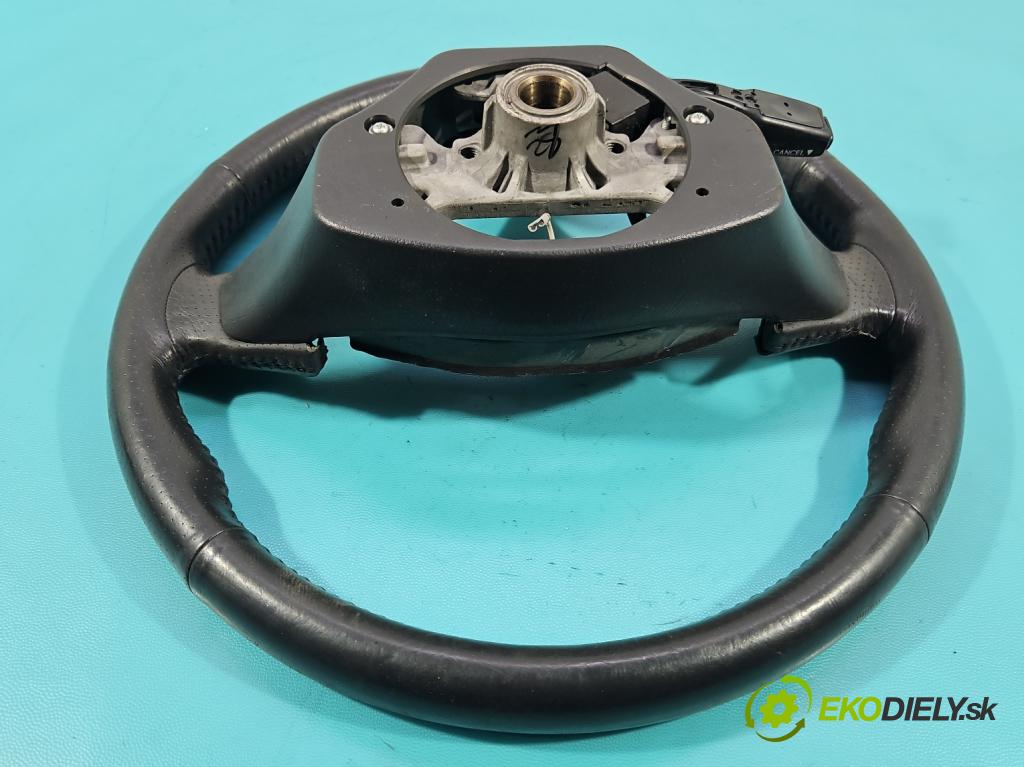 Toyota Corolla E12 2001-2009 1.8 VVTI usa 135 hp manual 99 kW 1794 cm3 4- volant  (Volant)