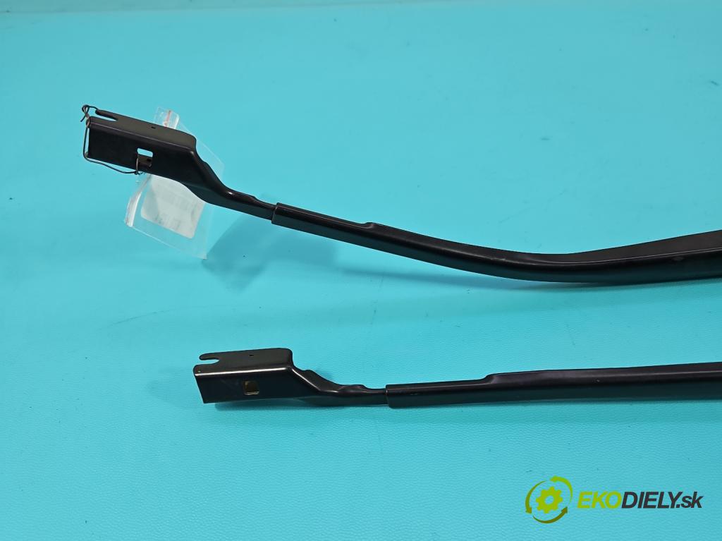 Lexus NX I 2014-2021 2.0 T 238HP automatic 175 kW 1998 cm3 5- rameno stieračov predné komplet 8121OU