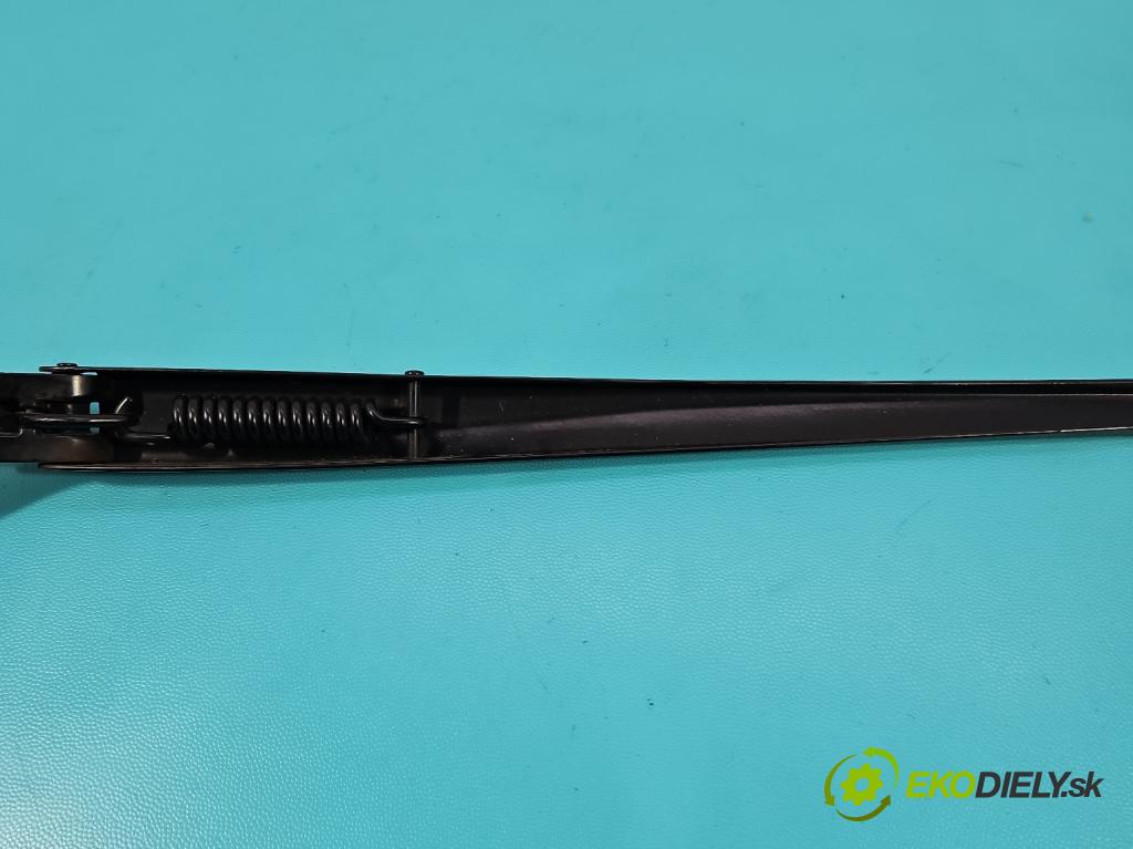 Lexus NX I 2014-2021 2.0 T 238HP automatic 175 kW 1998 cm3 5- rameno stieračov predné komplet 8121OU