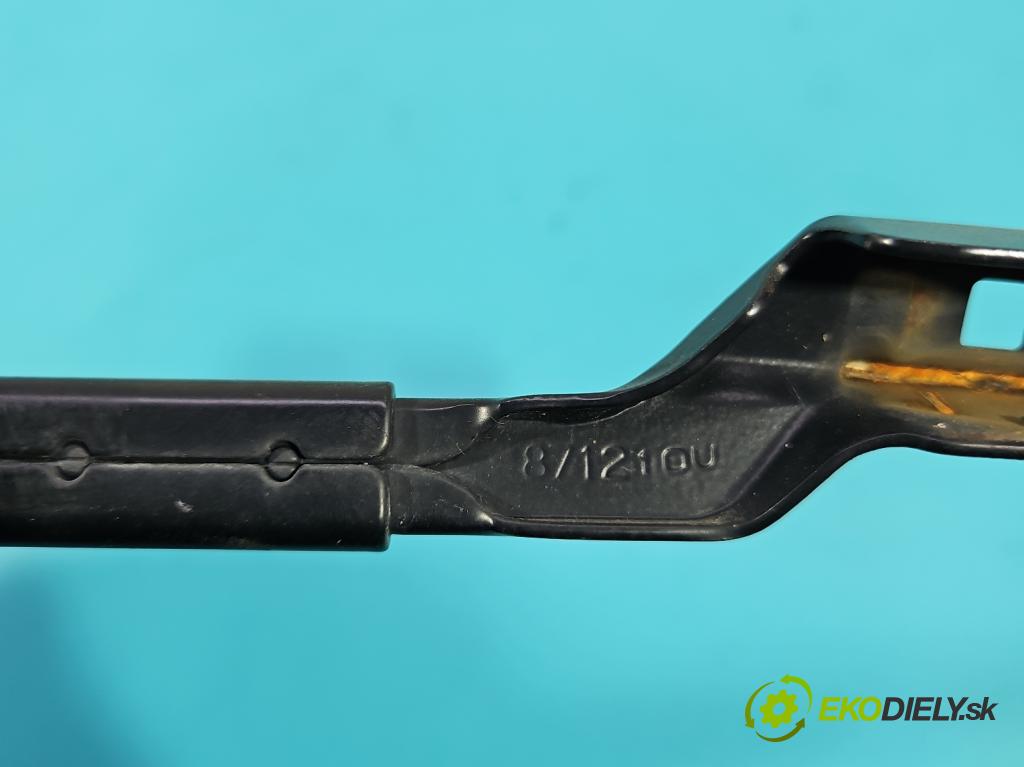 Lexus NX I 2014-2021 2.0 T 238HP automatic 175 kW 1998 cm3 5- rameno stieračov predné komplet 8121OU