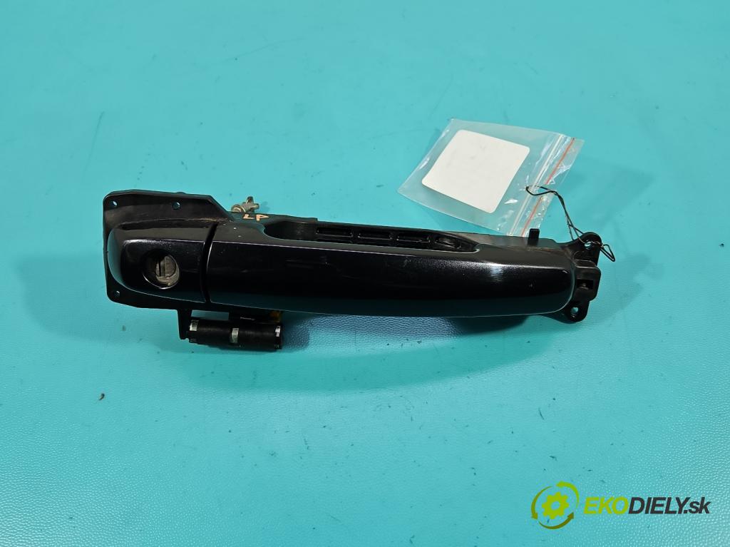 Suzuki Splash 1.3 DDIS 75 HP manual 55 kW 1248 cm3 5- rukoväť predné ľavé mimo:  (Kľučka dverí vonkajšia predná ľavá)