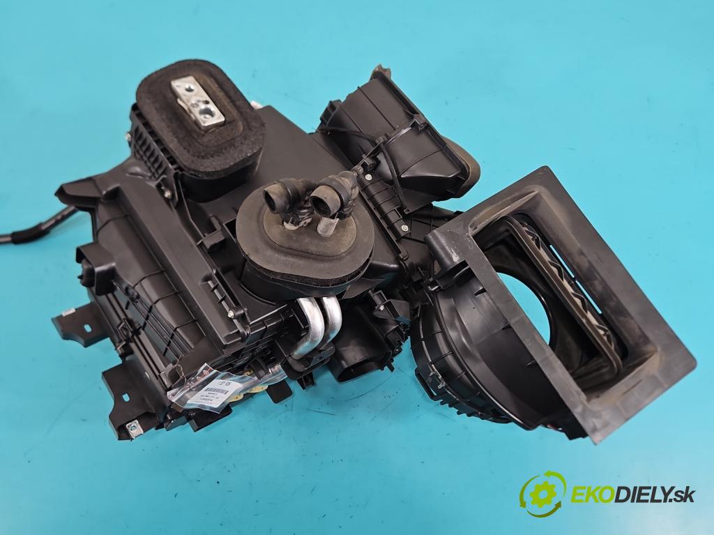 Renault Master III 2010-2024 2.3 DCI 163 hp manual 120 kW 2299 cm3 5- radiátor 272702687R-A (Radiátor topení)