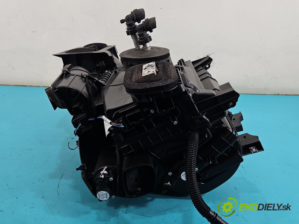 Renault Master III 2010-2024 2.3 DCI 163 hp manual 120 kW 2299 cm3 5- radiátor 272702687R-A (Radiátor topení)