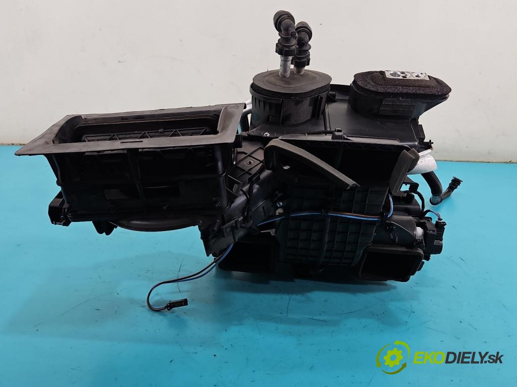 Renault Master III 2010-2024 2.3 DCI 163 hp manual 120 kW 2299 cm3 5- radiátor 272702687R-A (Radiátor topení)