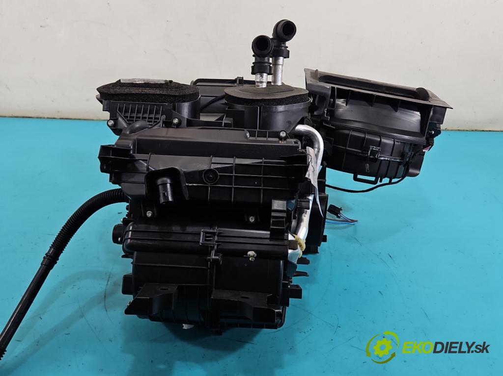 Renault Master III 2010-2024 2.3 DCI 163 hp manual 120 kW 2299 cm3 5- radiátor 272702687R-A (Radiátor topení)