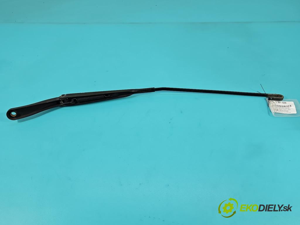 Renault Master III 2010-2024 2.3 DCI 163 hp manual 120 kW 2299 cm3 5- rameno stěrače pravé 8200734777C