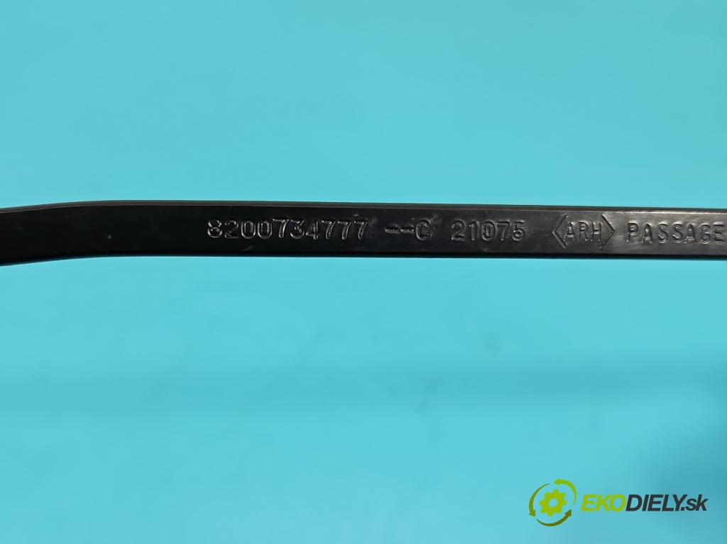 Renault Master III 2010-2024 2.3 DCI 163 hp manual 120 kW 2299 cm3 5- rameno stěrače pravé 8200734777C