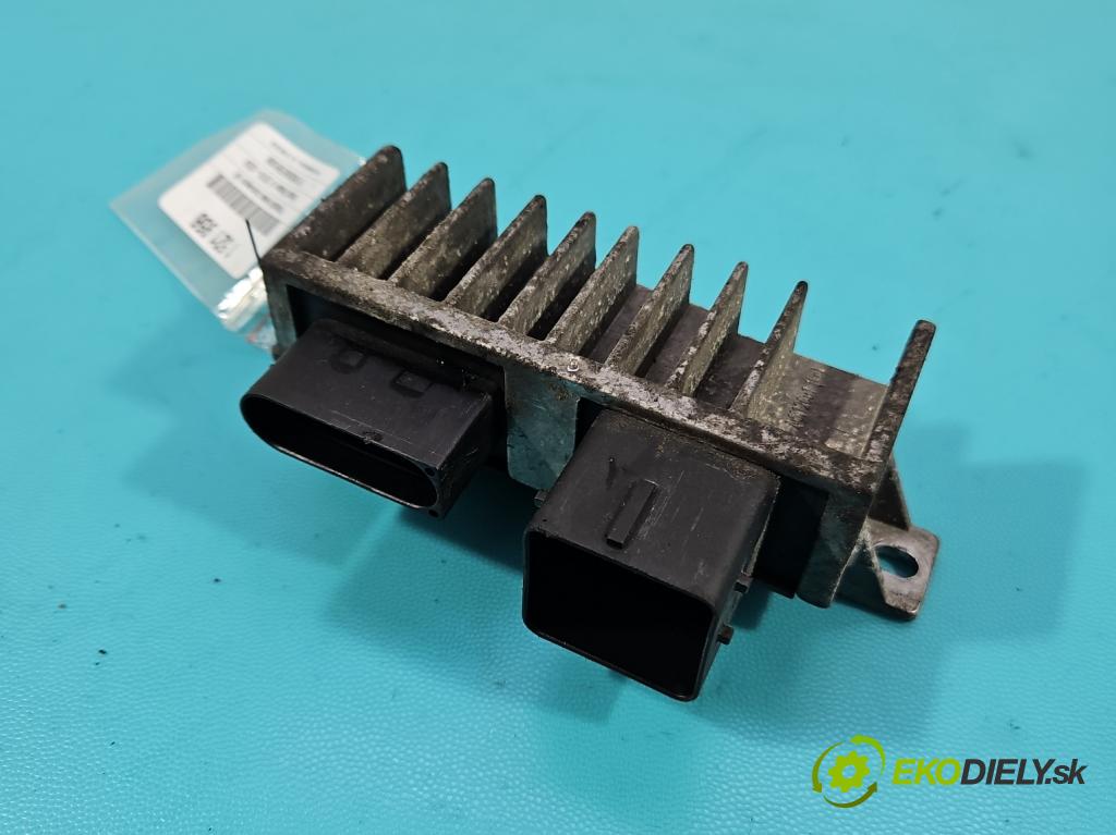 Renault Master III 2010-2024 2.3 DCI 163 HP manual 120 kW 2299 cm3 5- Relé: svíčky: zařicích: 271202380R (Relé)