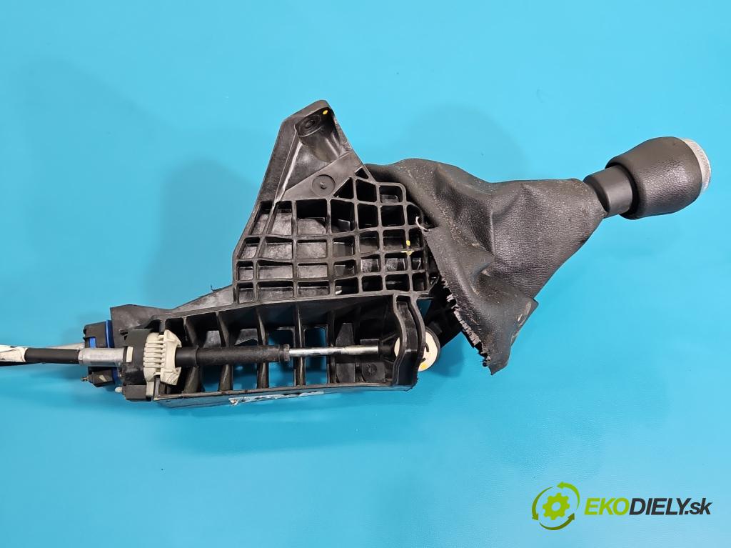 Renault Master III 2010-2024 2.3 DCI 163 HP manual 120 kW 2299 cm3 5- Páka: Změny: stupeň,rýchlosť 349013165R (Rýchlostná páka (kulisa))