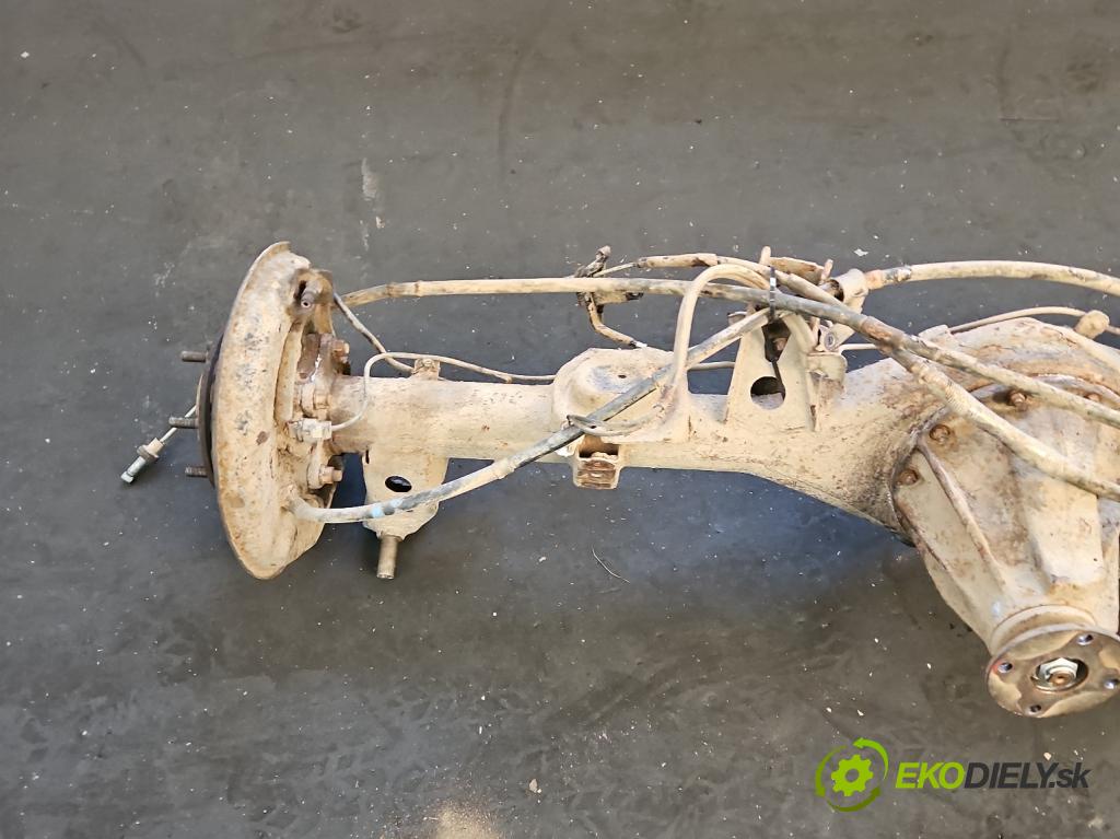 Toyota Land Cruiser J120 2002-2010 3.0 D4D 166 HP automatic 122 kW 2982 cm3 5- Most: zadní: