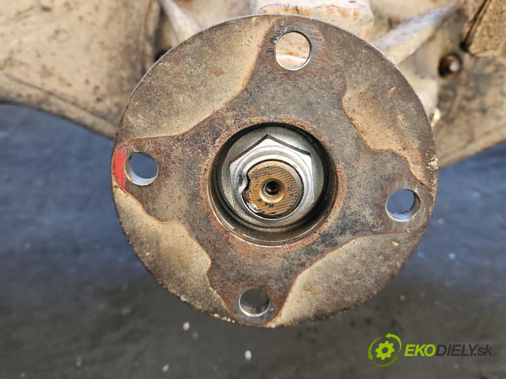 Toyota Land Cruiser J120 2002-2010 3.0 D4D 166 HP automatic 122 kW 2982 cm3 5- Most: zadní: