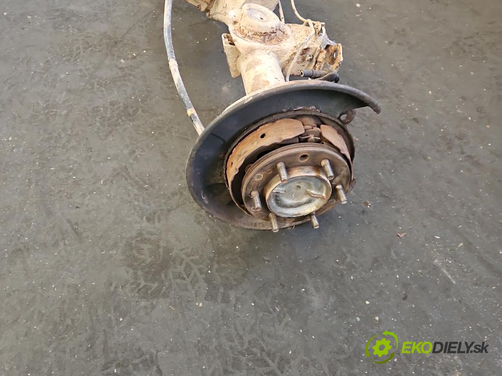 Toyota Land Cruiser J120 2002-2010 3.0 D4D 166 HP automatic 122 kW 2982 cm3 5- Most: zadní: