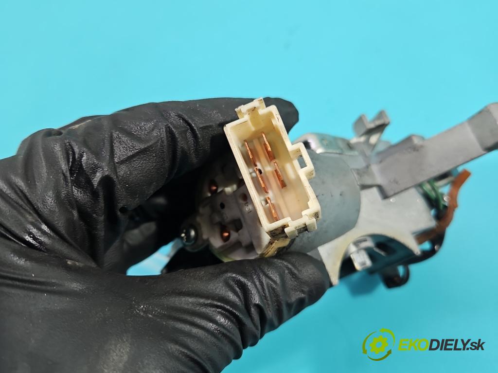 Mitsubishi Outlander II 2006-2013 2.0 DI-D 140 HP manual 103 kW 1968 cm3 5- Spínačka  (Spínacia skrinka)