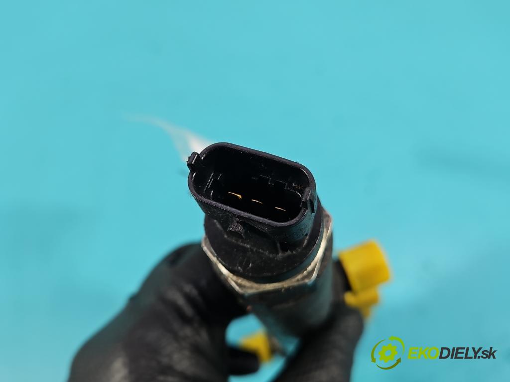 Fiat Croma II 2005-2010 1.9 jtd 150 HP manual 110 kW 1910 cm3 5- lišta vstrekovacia 0445214058 (Vstrekovacia lišta)