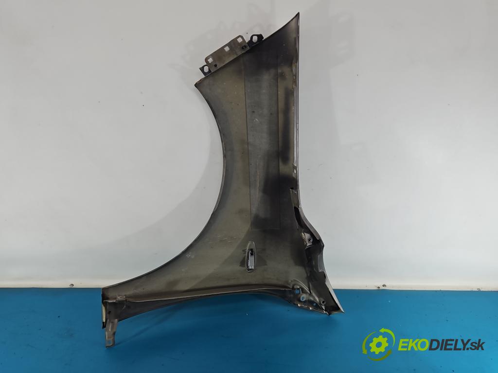 Fiat Croma II 2005-2010 1.9 jtd 150 HP manual 110 kW 1910 cm3 5- blatník predné pravý  (Kľučka dverí ostatné)