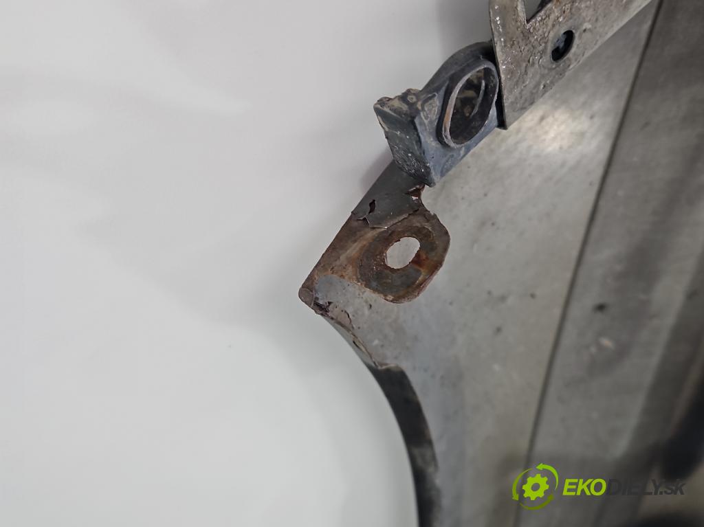 Fiat Croma II 2005-2010 1.9 jtd 150 HP manual 110 kW 1910 cm3 5- blatník predné pravý  (Kľučka dverí ostatné)