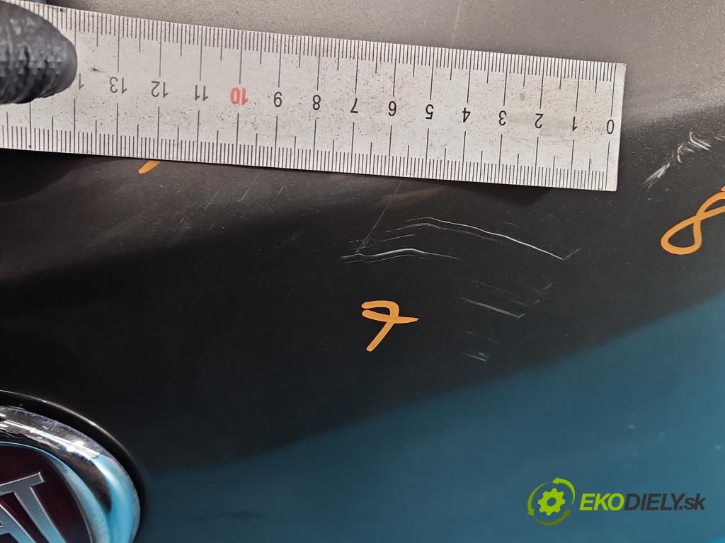 Fiat Croma II 2005-2010 1.9 jtd 150 hp manual 110 kW 1910 cm3 5- zadní kufrové dveře  (Zadní kapota (kufr))