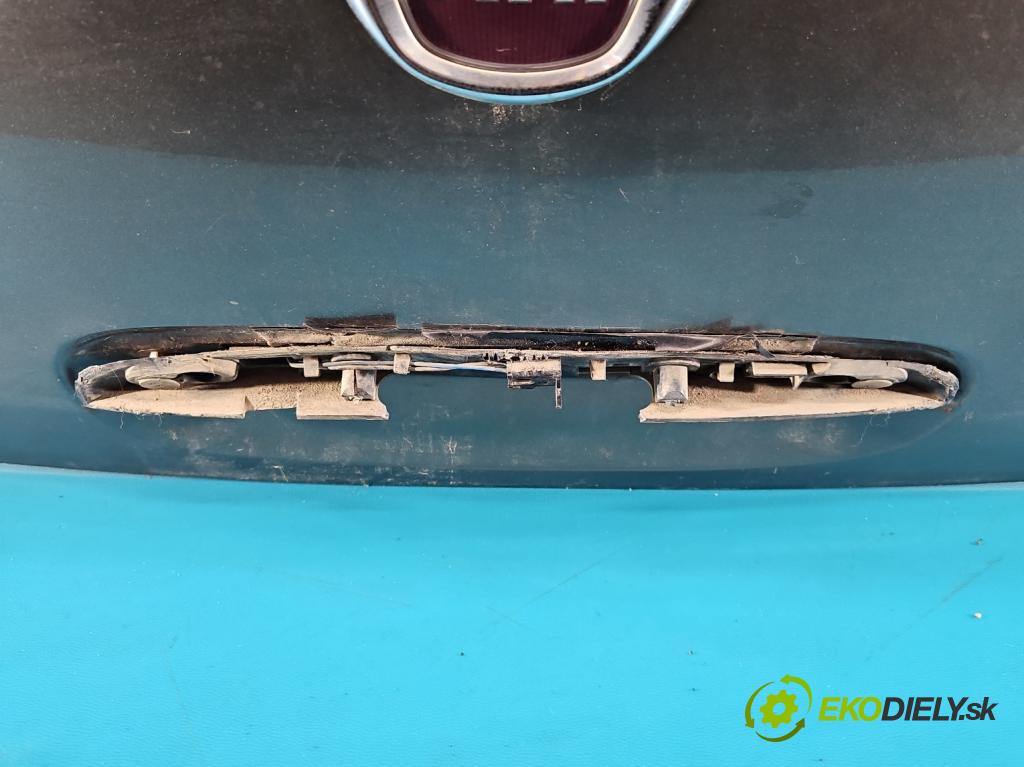 Fiat Croma II 2005-2010 1.9 jtd 150 hp manual 110 kW 1910 cm3 5- zadní kufrové dveře  (Zadní kapota (kufr))