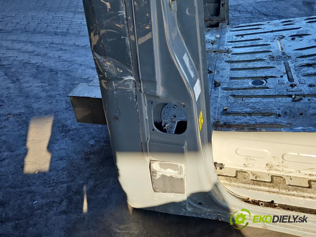 Renault Master III 2010-2024 2.3 DCI 163 hp manual 120 kW 2299 cm3 5- Budova