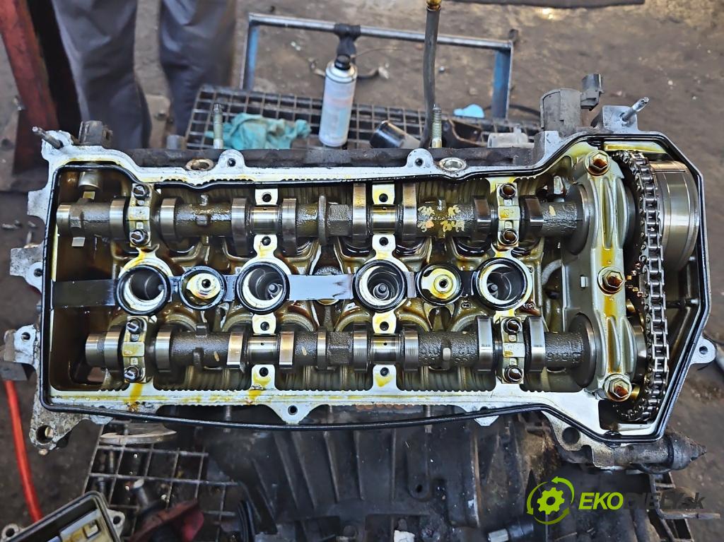 Toyota Corolla E12 2001-2009 1.8 VVTI usa 135 hp manual 99 kW 1794 cm3 4- motor benzín 1ZZ