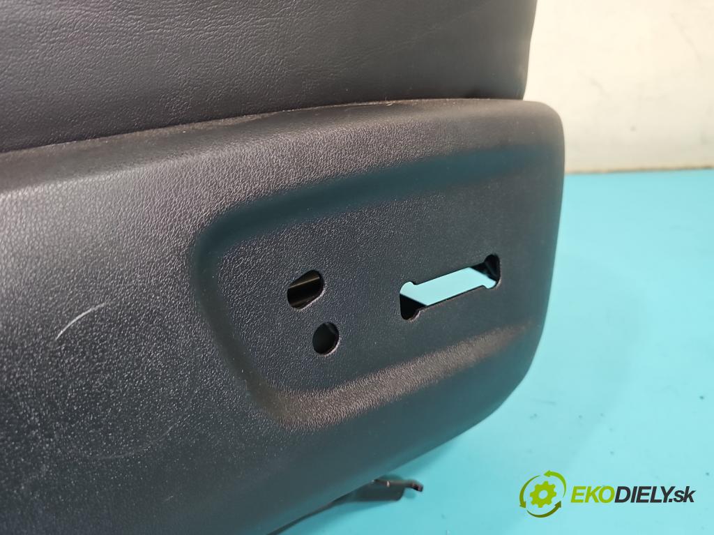 Lexus NX I 2014-2021 2.0 T 238hp automatic 175 kW 1998 cm3 5- Sedadlo pravý  (Sedadlo)