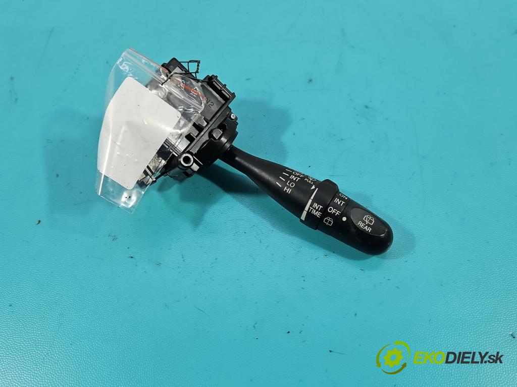 Suzuki Splash 1.3 DDIS 75 HP manual 55 kW 1248 cm3 5- prepínač stieračov  (Prepínacie páčky pod volantom)