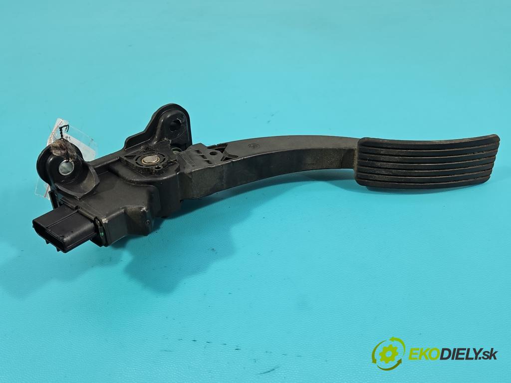 Mitsubishi Outlander II 2006-2013 2.0 DI-D 140 HP manual 103 kW 1968 cm3 5- pedal plyn potenciometr: 08158B1B
