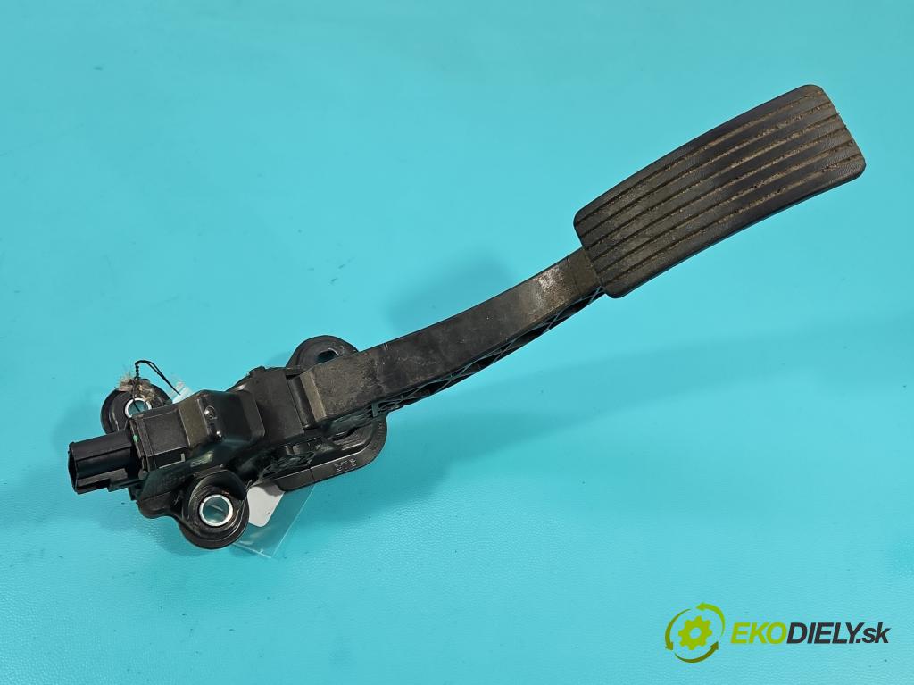 Mitsubishi Outlander II 2006-2013 2.0 DI-D 140 HP manual 103 kW 1968 cm3 5- pedal plyn potenciometr: 08158B1B