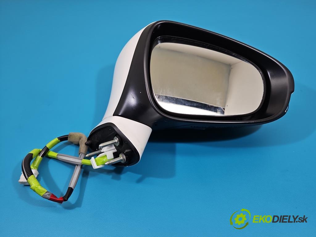 Lexus CT 2010-2022 1.8 VVTI 99 HP automatic 73 kW 1798 cm3 5- zrkadlo pravé  (Kľučka dverí ostatné)