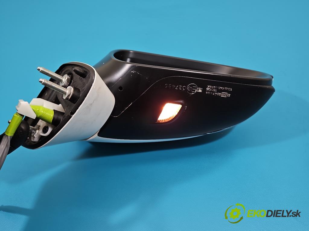 Lexus CT 2010-2022 1.8 VVTI 99 HP automatic 73 kW 1798 cm3 5- zrkadlo pravé  (Kľučka dverí ostatné)